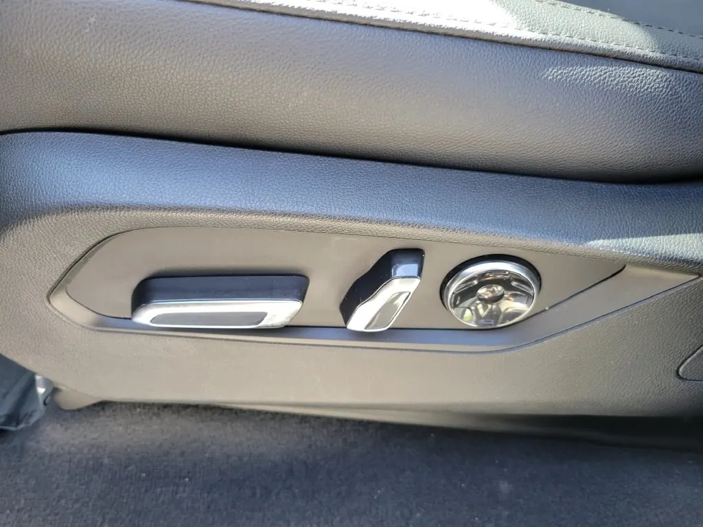 2024 Acura MDX SH-AWD - Photo 15