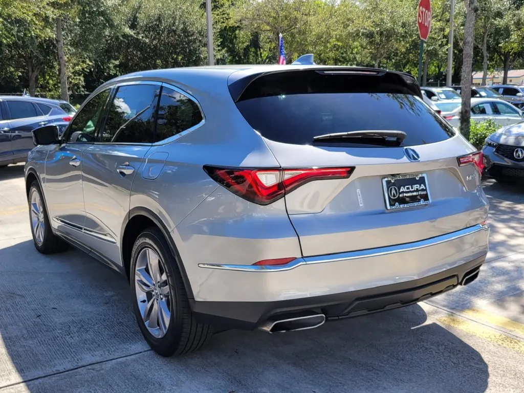 2024 Acura MDX SH-AWD - Photo 5