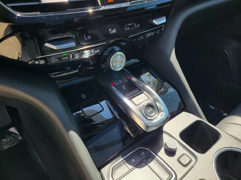 2024 Acura MDX SH-AWD - Photo 27