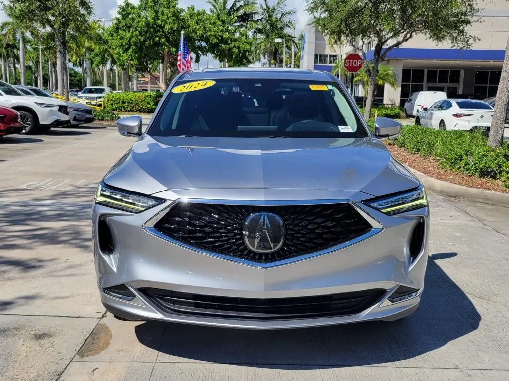 2024 Acura MDX SH-AWD - Photo 2