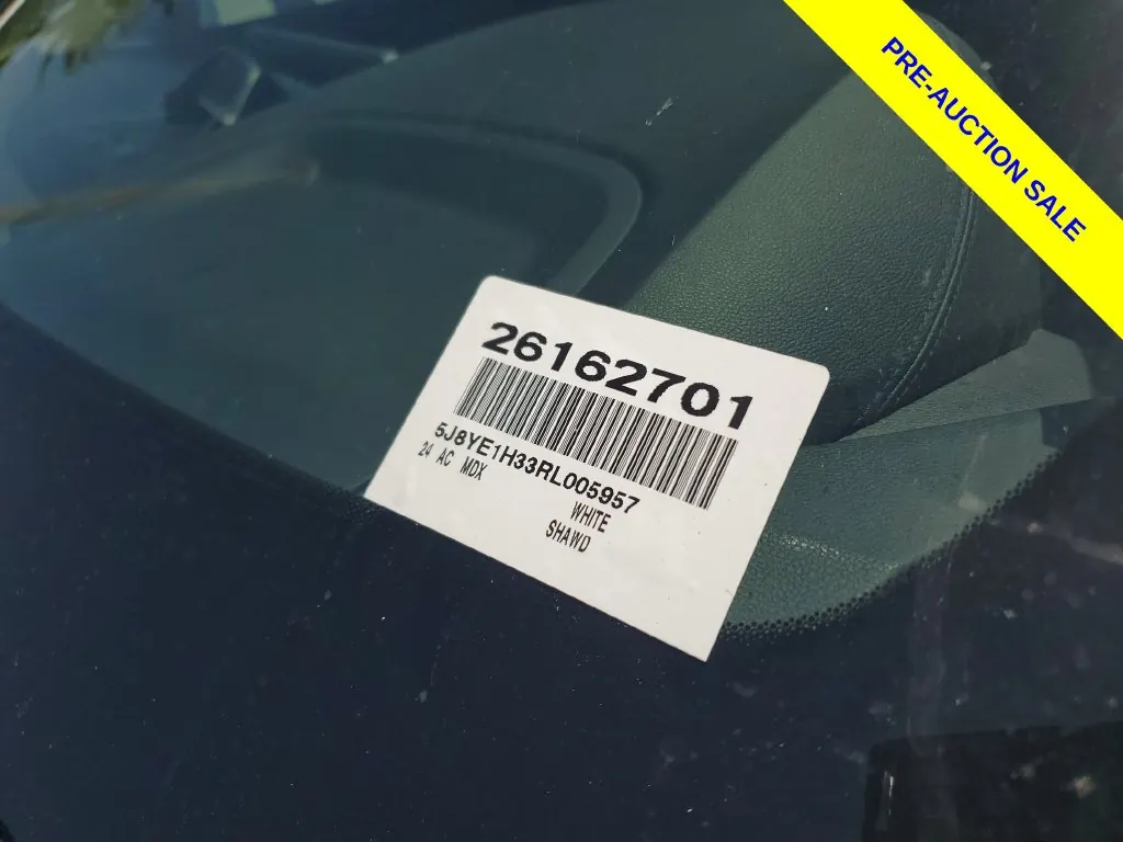 2024 Acura MDX SH-AWD - Photo 5