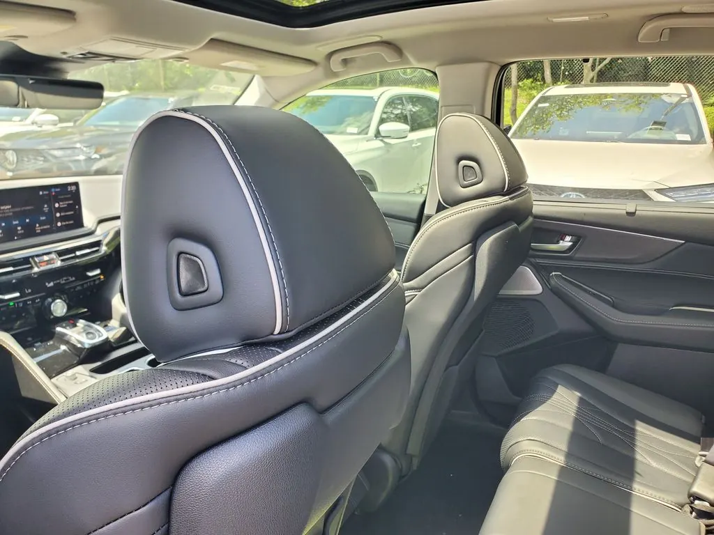 2026 Acura MDX SH-AWD Advance Package - Photo 6
