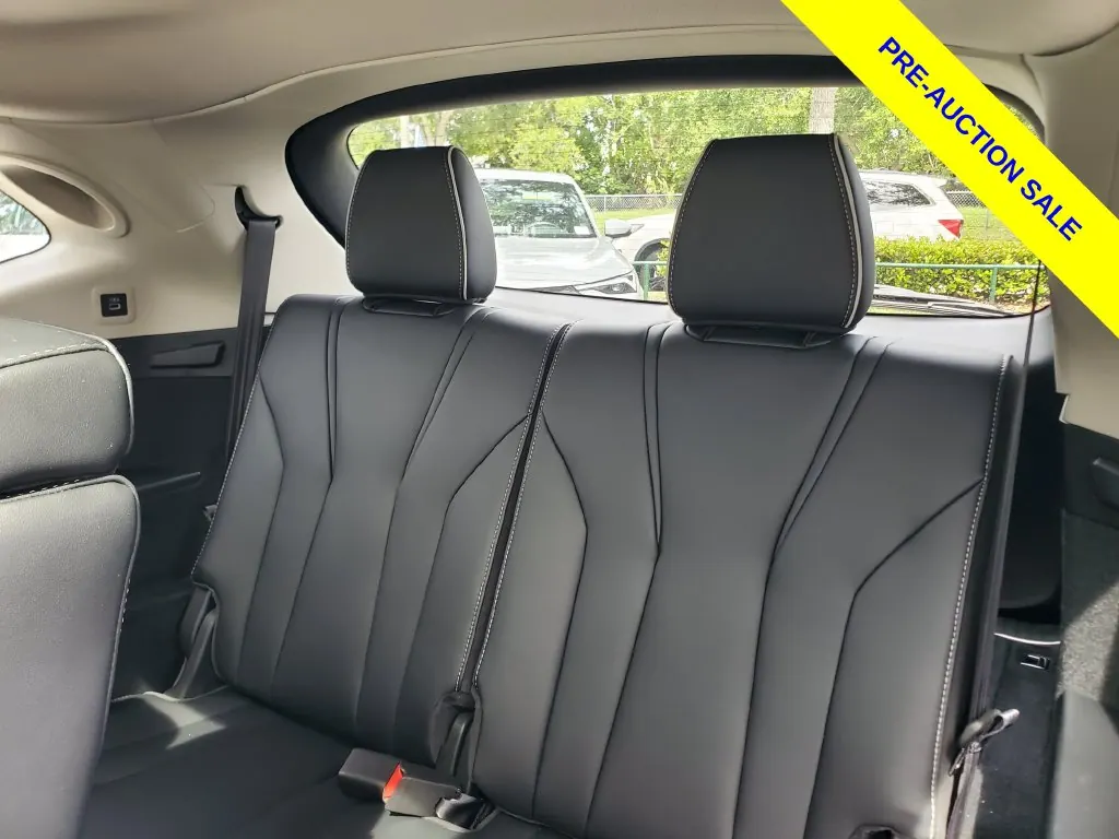 2023 Acura MDX SH-AWD Advance Package - Photo 14