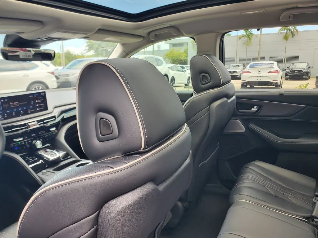 2026 Acura MDX SH-AWD Advance Package - Photo 6