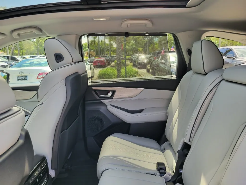 2024 Acura MDX SH-AWD Advance Package - Photo 11