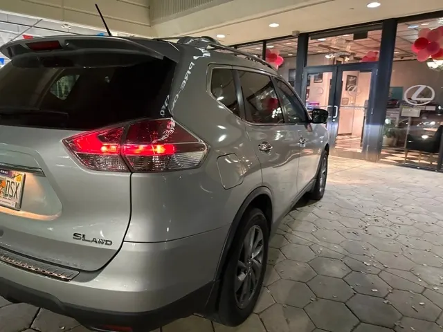 2015 Nissan Rogue SL AWD - Photo 2