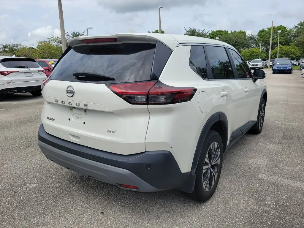 2023 Nissan Rogue SV FWD - Photo 8