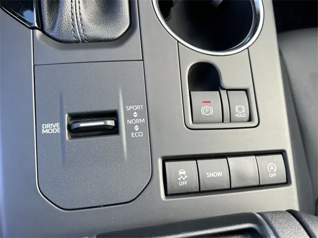 2022 Toyota Highlander XLE 2WD V6 - Photo 19
