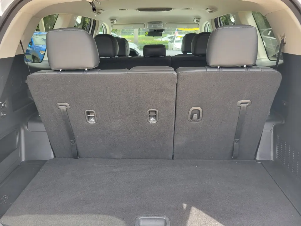 2021 Kia Telluride LX AWD - Photo 8