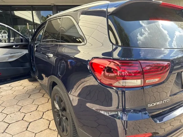 2020 Kia Sorento V6 EX Auto - Photo 2