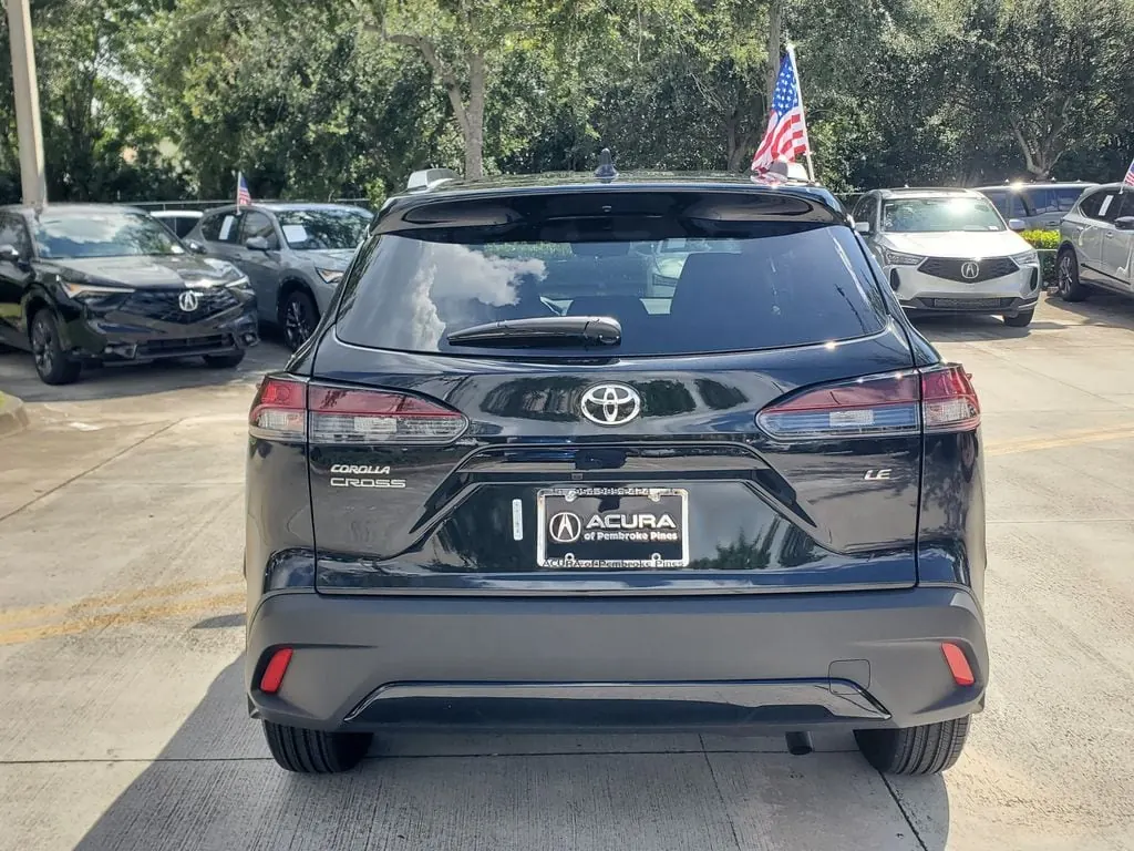2026 Toyota Corolla Cross LE FWD - Photo 6