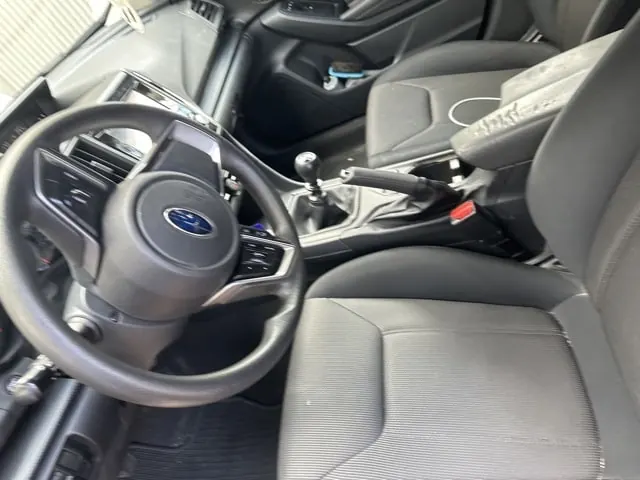 2019 Subaru Crosstrek 2.0i - Photo 4