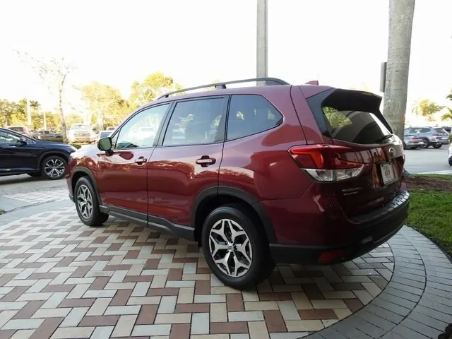 2020 Subaru Forester Premium - Photo 6