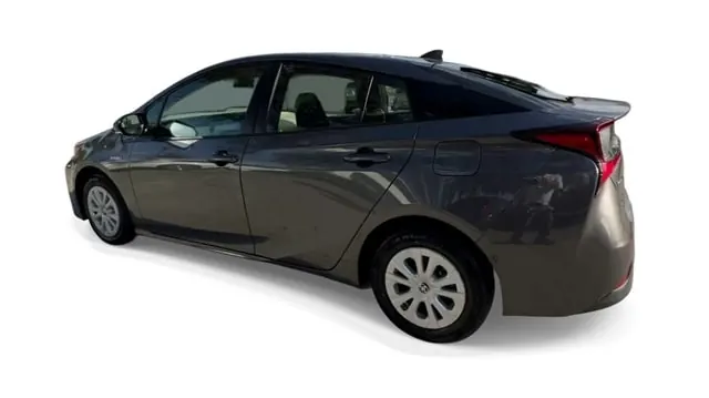 2019 Toyota Prius LE FWD - Photo 6
