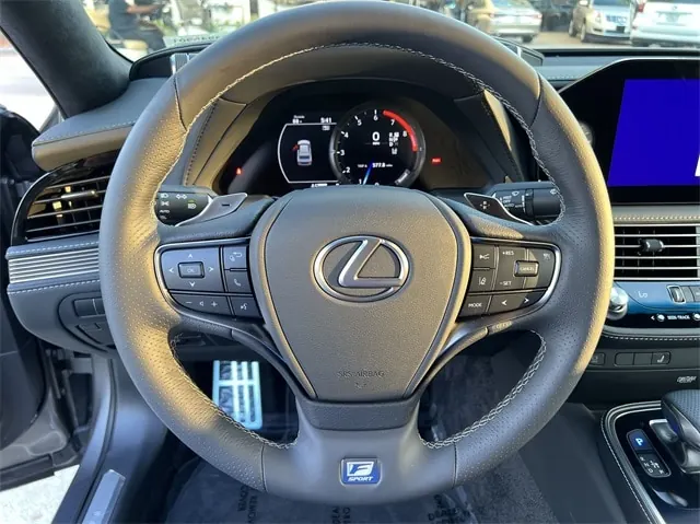 2023 Lexus LS 500 500 F Sport RWD - Photo 14