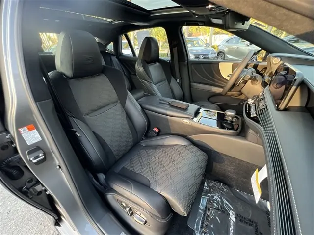 2023 Lexus LS 500 500 F Sport RWD - Photo 25