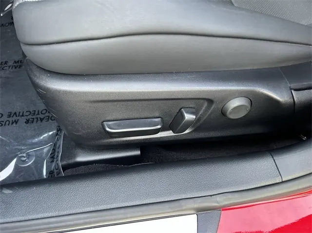 2022 Lexus IS 350 350 F Sport RWD - Photo 11