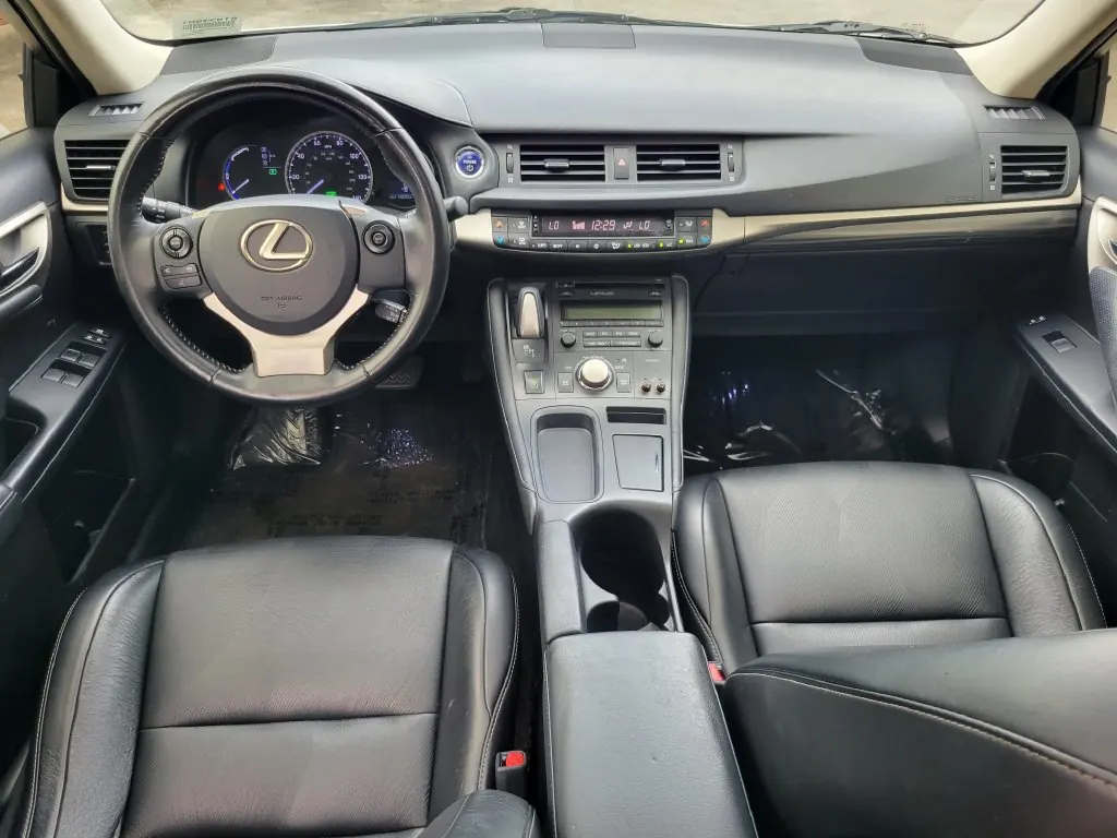 2017 Lexus CT 200h 200h - Photo 9