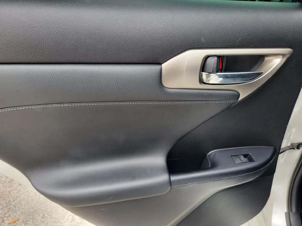 2017 Lexus CT 200h 200h - Photo 13