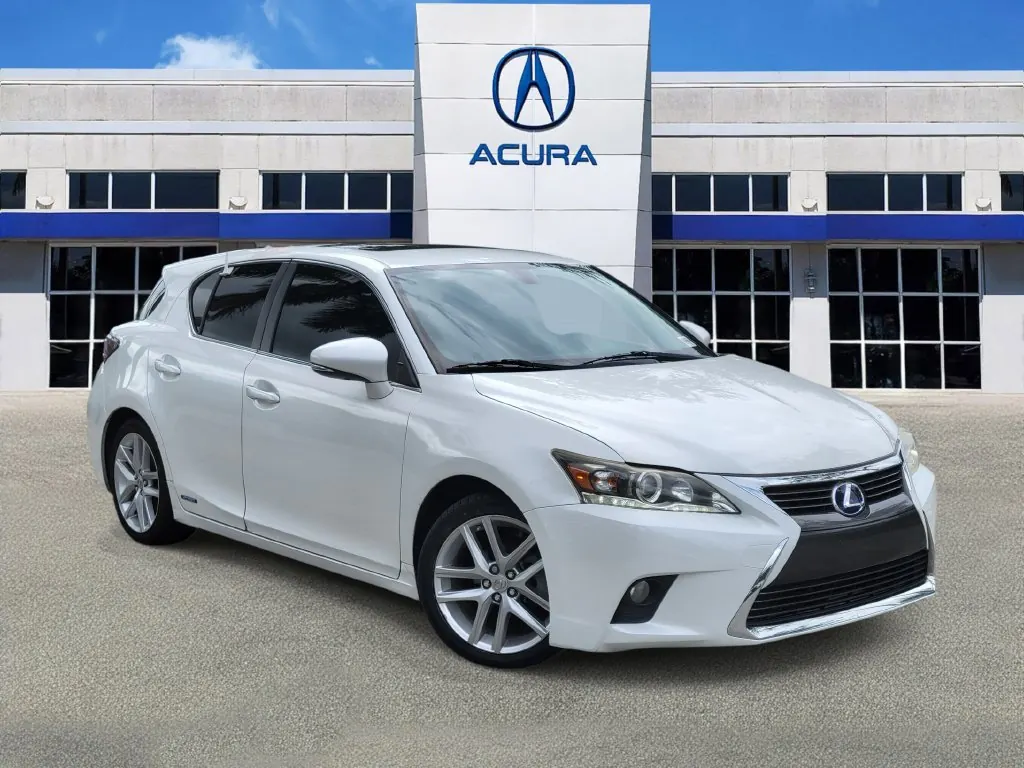 2017 Lexus CT 200h 200h - Photo 1