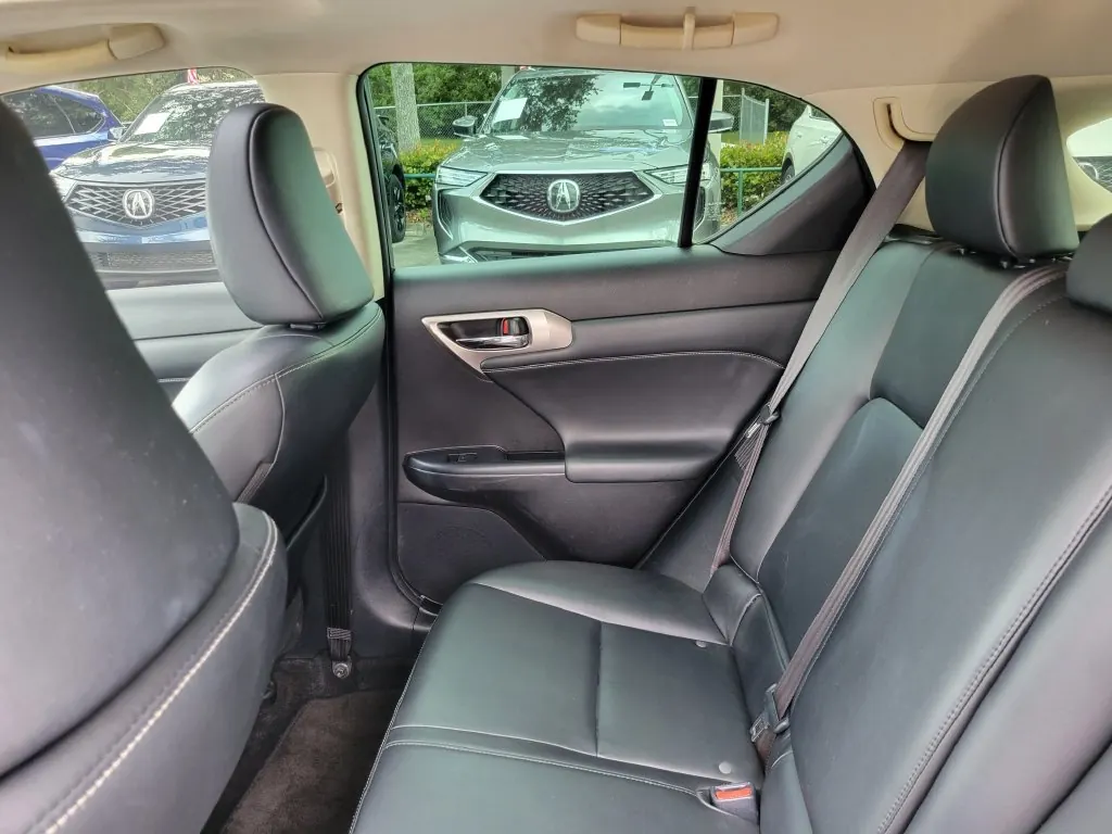 2017 Lexus CT 200h 200h - Photo 11