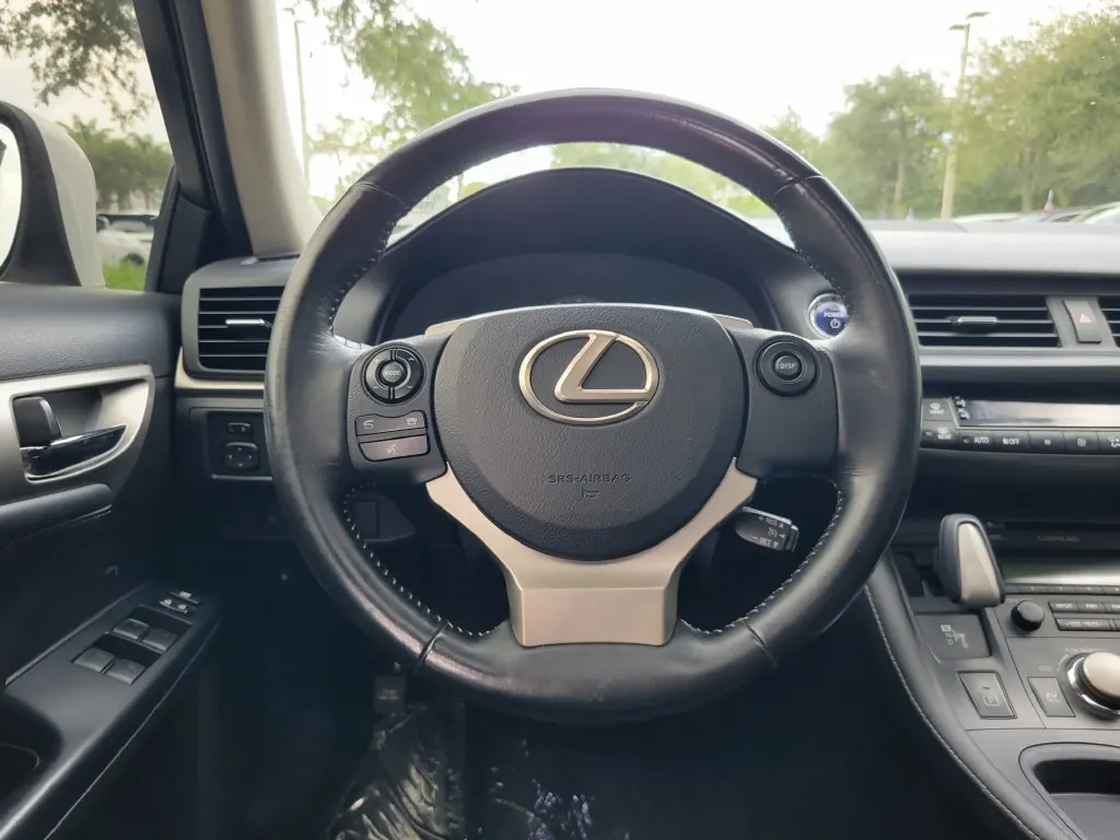 2017 Lexus CT 200h 200h - Photo 22