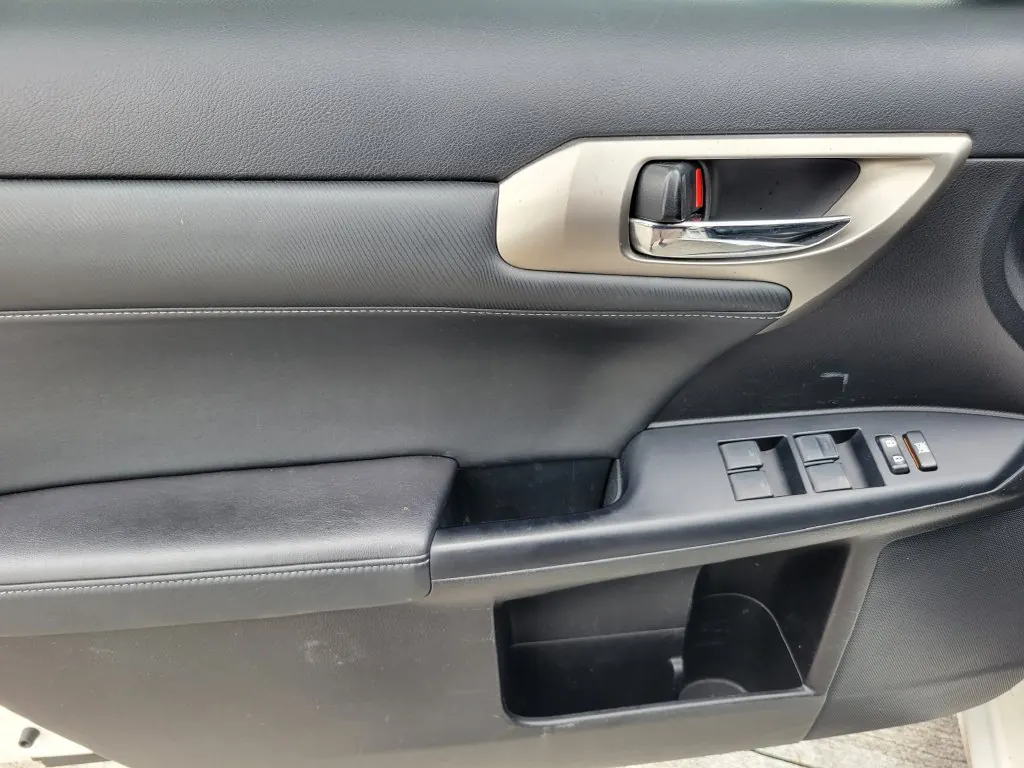 2017 Lexus CT 200h 200h - Photo 19