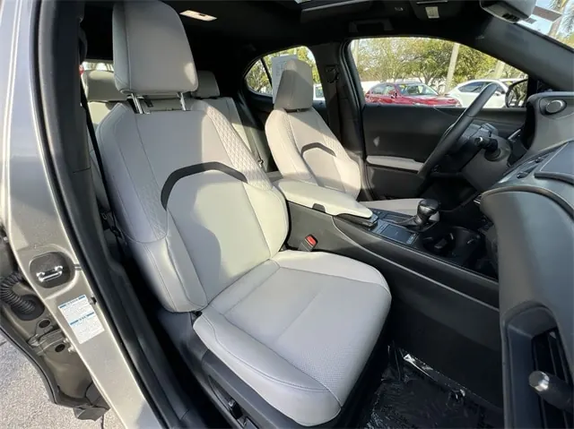 2020 Lexus UX 300h 250h AWD - Photo 24