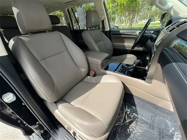 2020 Lexus GX 460 460 Premium - Photo 26