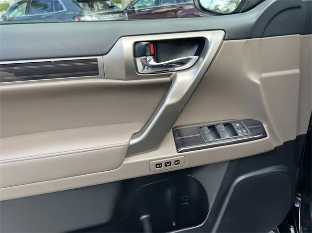 2020 Lexus GX 460 460 Premium - Photo 13