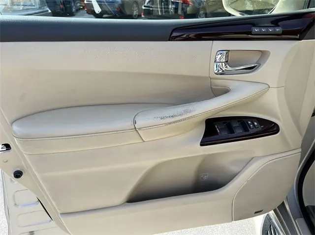 2013 Lexus LX 600 570 - Photo 12