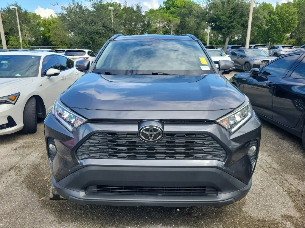 2019 Toyota RAV4 XLE Premium FWD - Photo 2