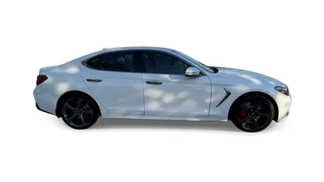 2021 Genesis G70 3.3T Standard - Photo 9