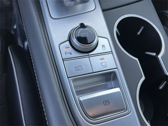 2021 Genesis G70 3.3T Standard - Photo 21