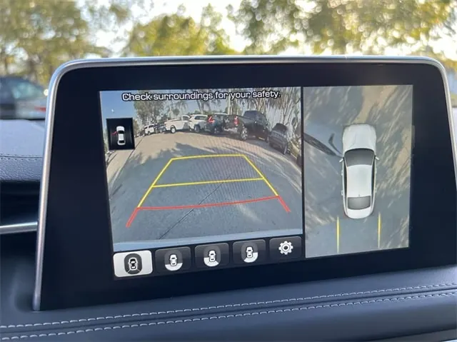 2021 Genesis G70 3.3T Standard - Photo 17