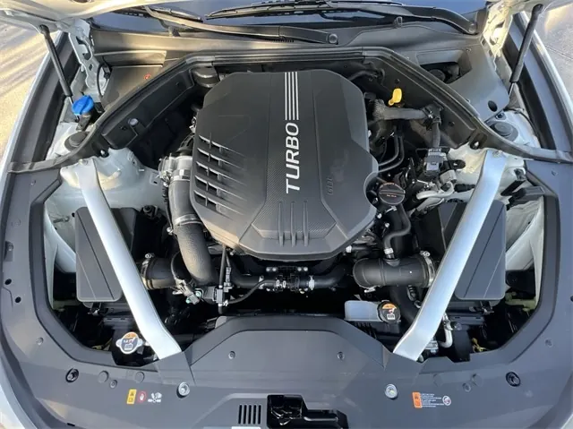 2021 Genesis G70 3.3T Standard - Photo 26