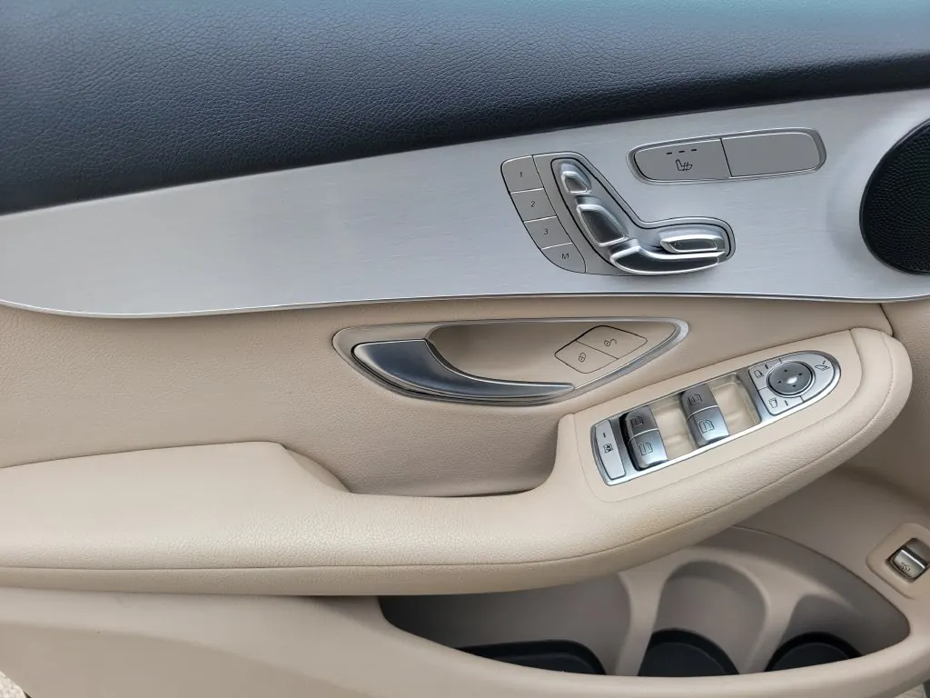 2022 Mercedes-Benz GLC GLC300 4MATIC - Photo 18