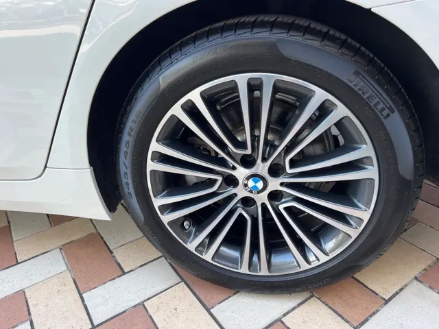 2018 BMW 5 Series 530i Sedan - Photo 35
