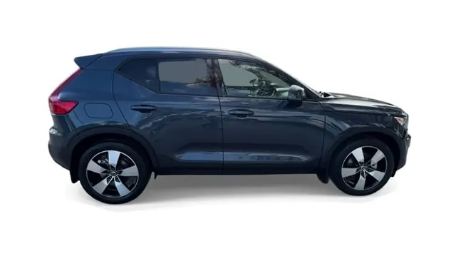 2021 Volvo XC40 T5 Momentum AWD - Photo 9