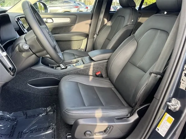 2021 Volvo XC40 T5 Momentum AWD - Photo 11