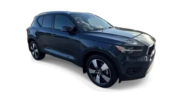 2021 Volvo XC40 T5 Momentum AWD - Photo 2