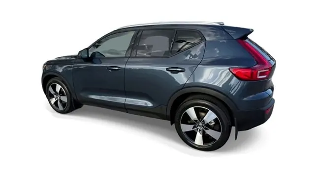 2021 Volvo XC40 T5 Momentum AWD - Photo 6