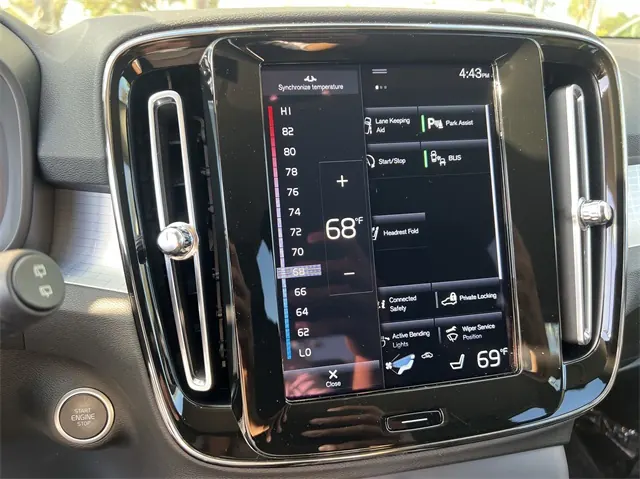 2021 Volvo XC40 T5 Momentum AWD - Photo 19