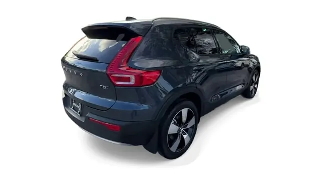 2021 Volvo XC40 T5 Momentum AWD - Photo 8