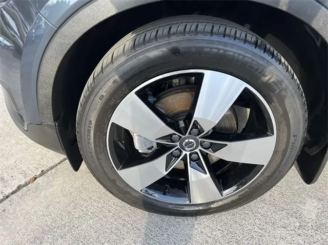 2021 Volvo XC40 T5 Momentum AWD - Photo 10