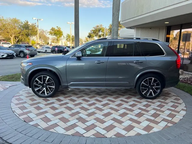 2018 Volvo XC90 T6 AWD Momentum - Photo 7