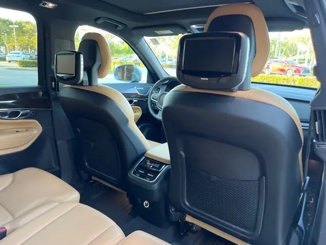 2018 Volvo XC90 T6 AWD Momentum - Photo 17