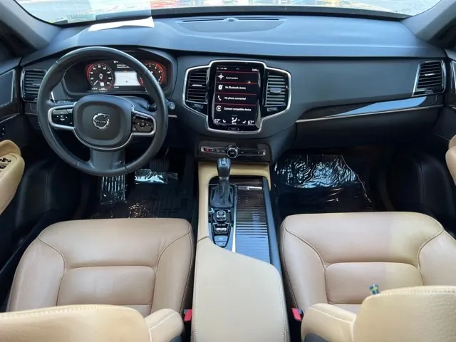 2018 Volvo XC90 T6 AWD Momentum - Photo 18