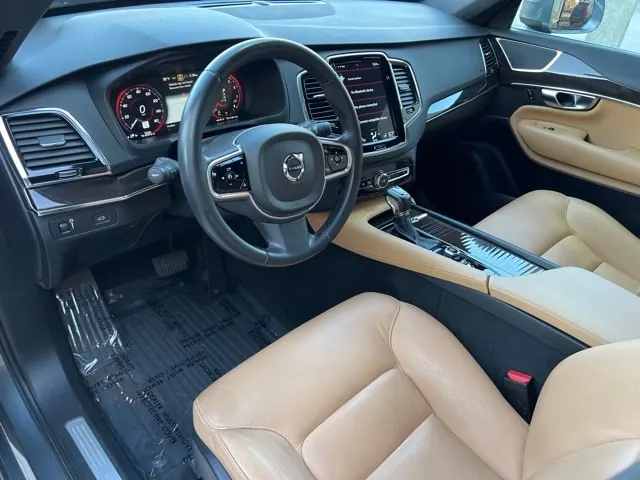 2018 Volvo XC90 T6 AWD Momentum - Photo 10