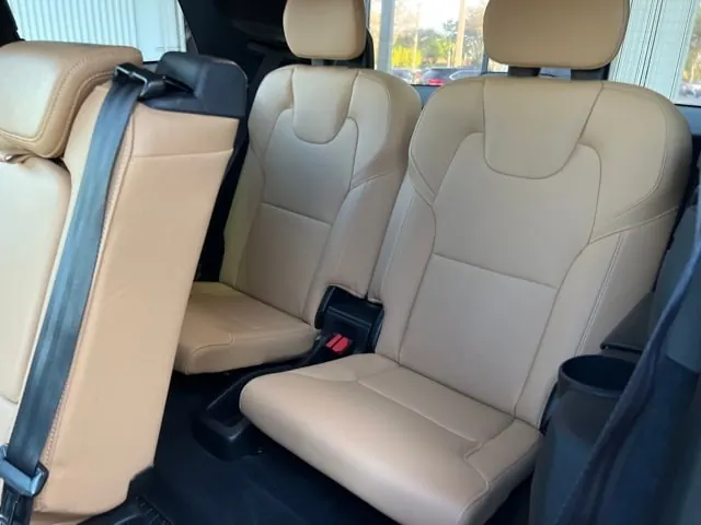 2018 Volvo XC90 T6 AWD Momentum - Photo 13